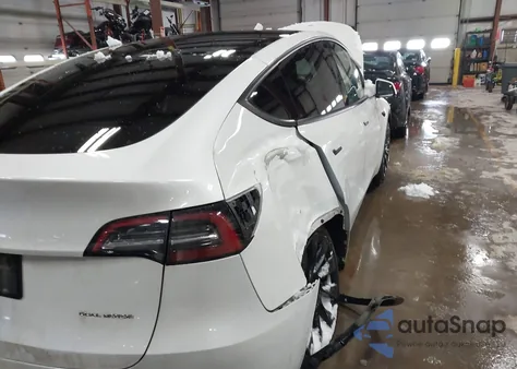 2021 Tesla Model Y Long Range Dual Motor All-Wheel Drive from USA, damaged, VIN 5YJYGDEE5MF242039